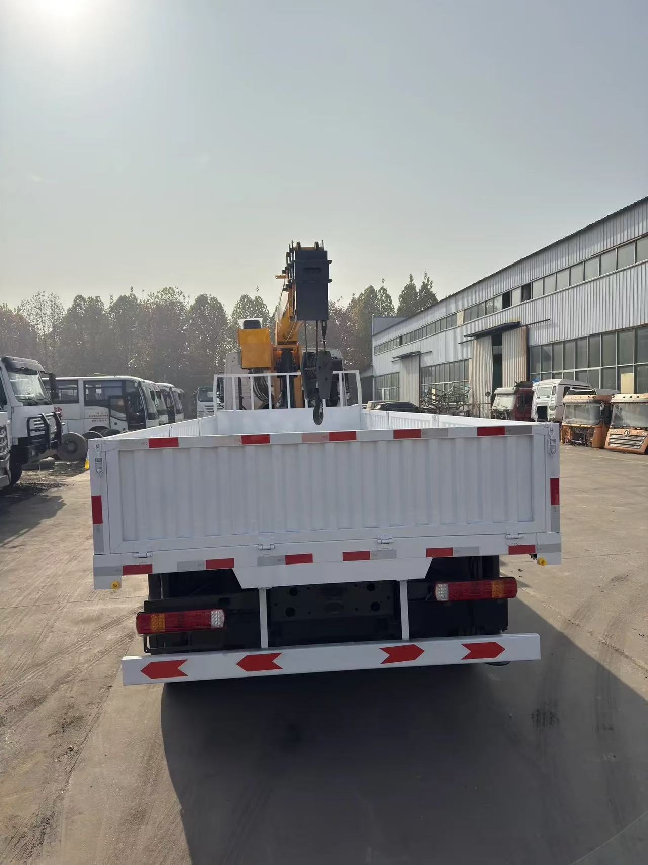 HOWO truck with crane, HOWO-C04, photo 3