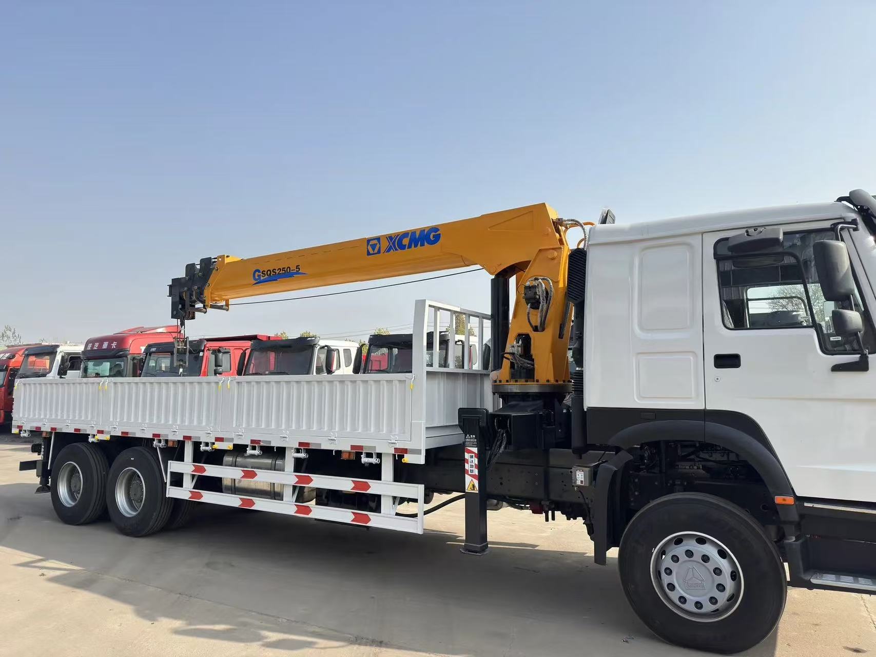 HOWO truck with crane, HOWO-C04, photo 4
