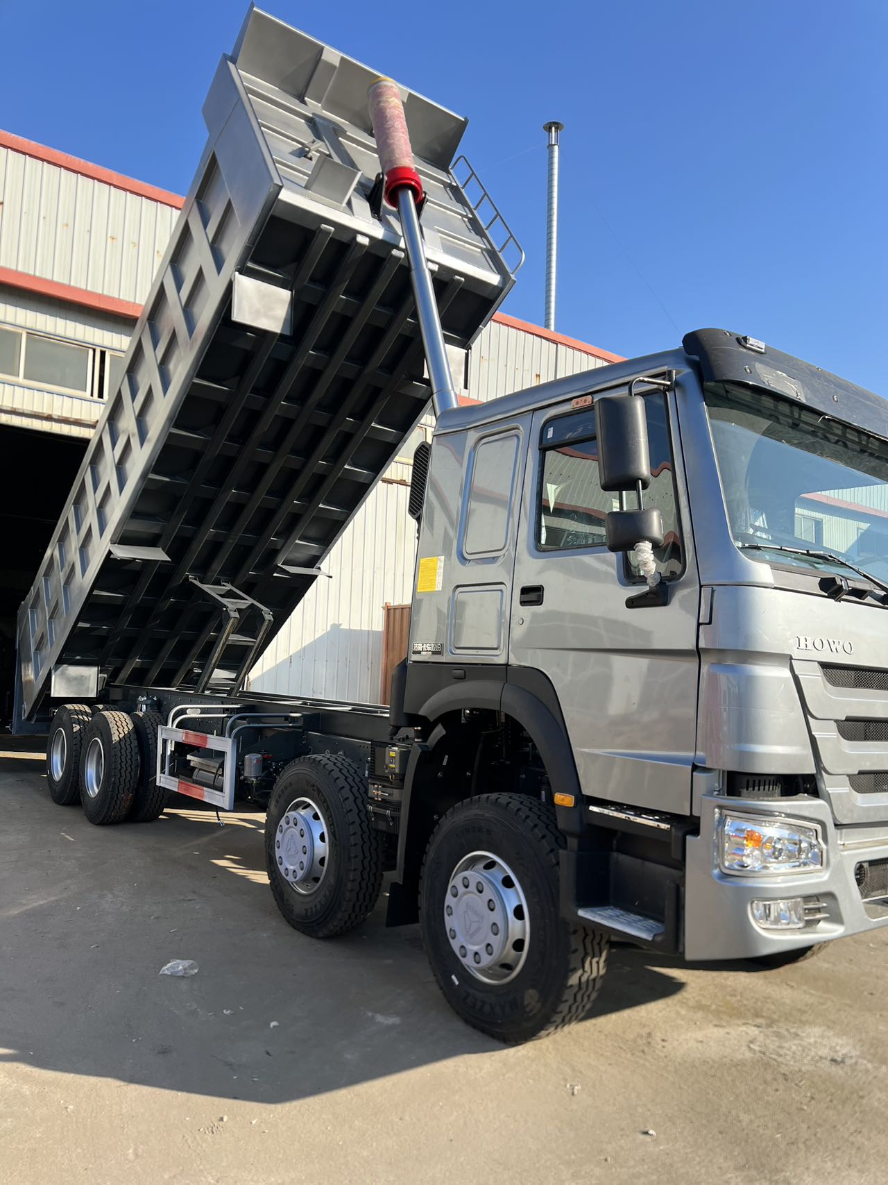 Silver grey HOWO 8x4 dump truck, HOWO-D03, photo 21